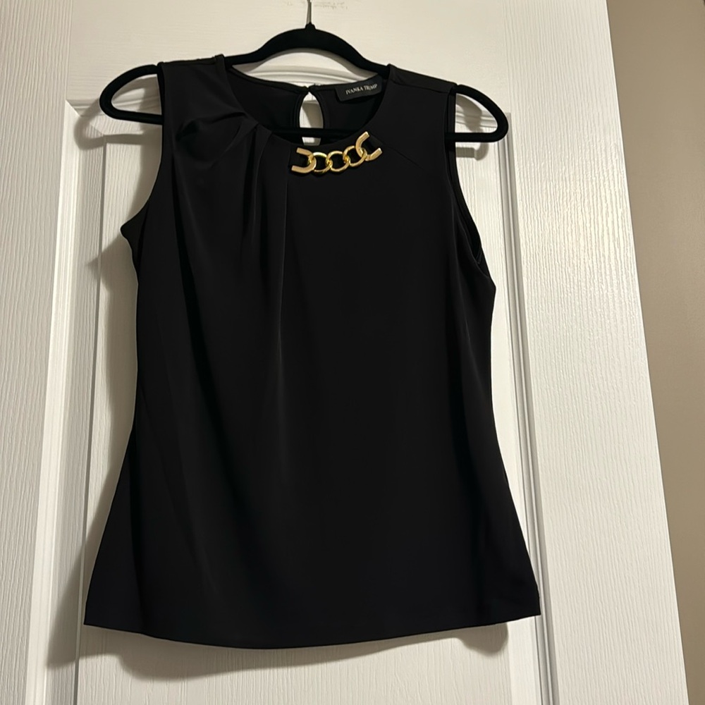 Ivanka Trump women’s sleeveless top, size S/P
